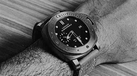 panerai 1305 vs 305|panerai luminor submersible.